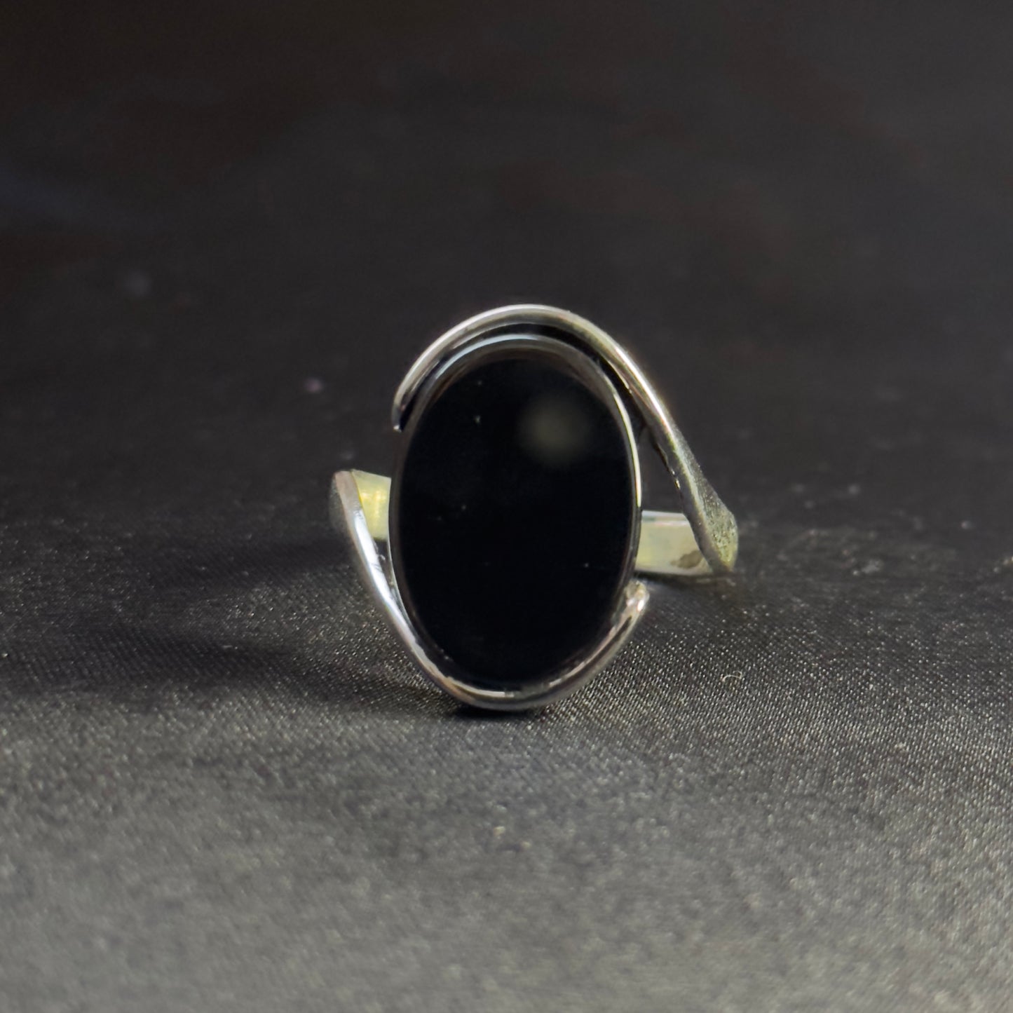 Curved Style Ring