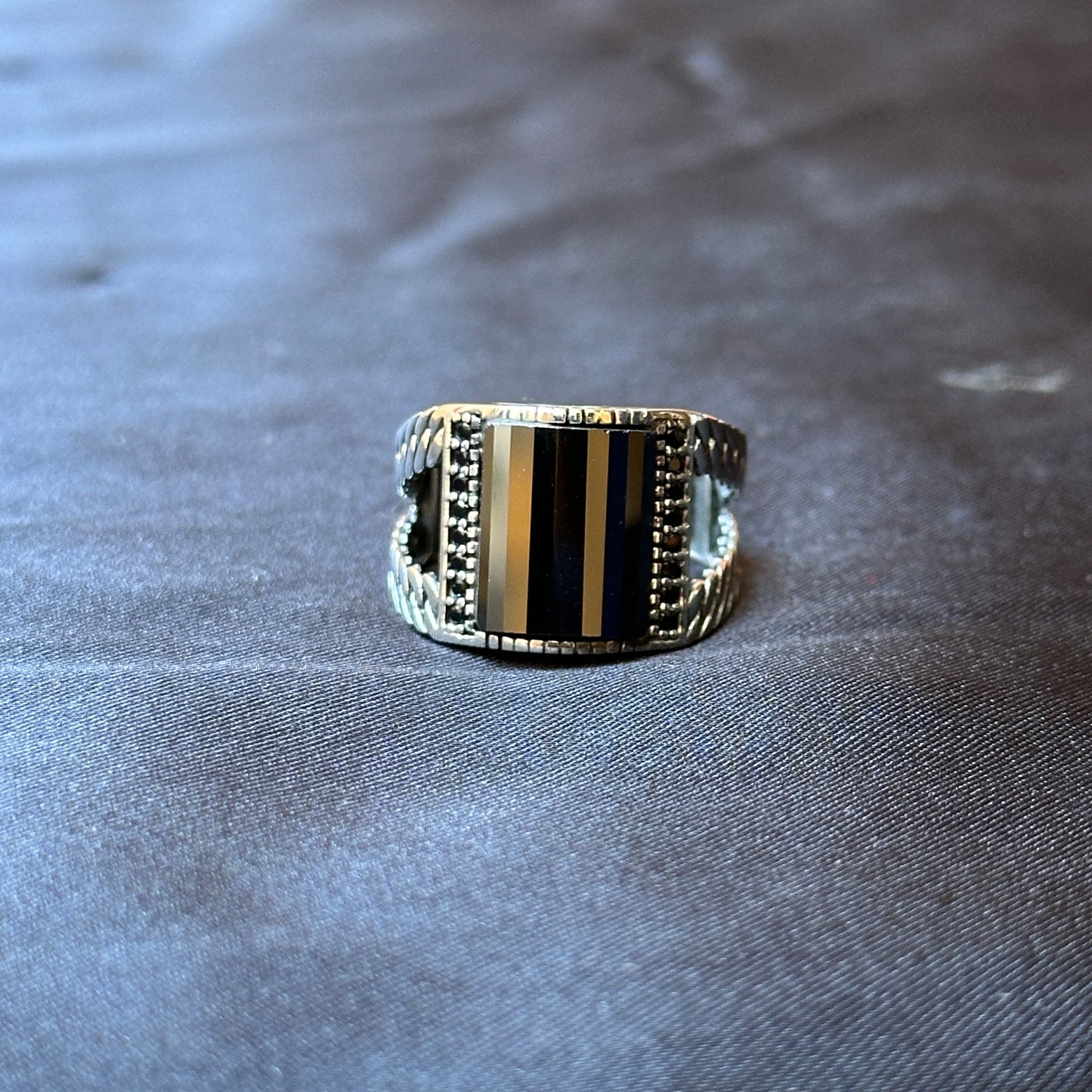 Shinny Onyx Stone Tukish Ring