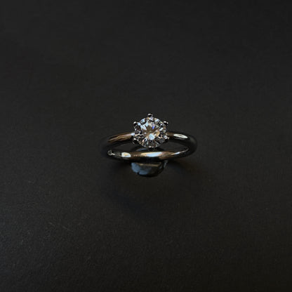 Glamour Shine Moissanite Diamond (925) Silver Ring
